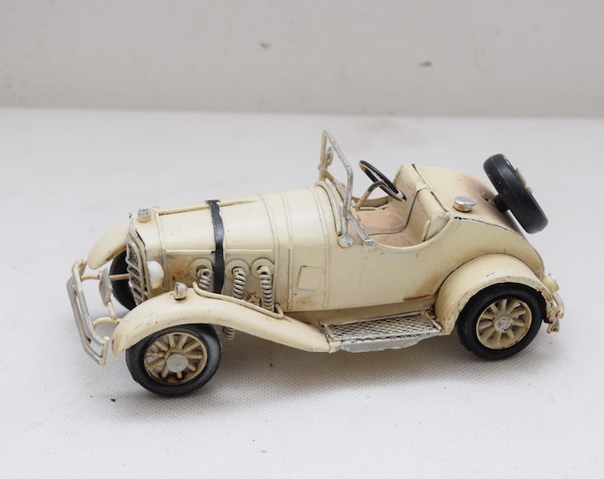 White Vintage Car Old Metal Model Toy Auto  Gift Idea Old School