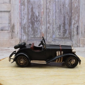 Antique Car Metal Model - Amazing Old Iconic Car - Metal Model Toy - Gift Idea Old School Car - Collector Item - Home Decor