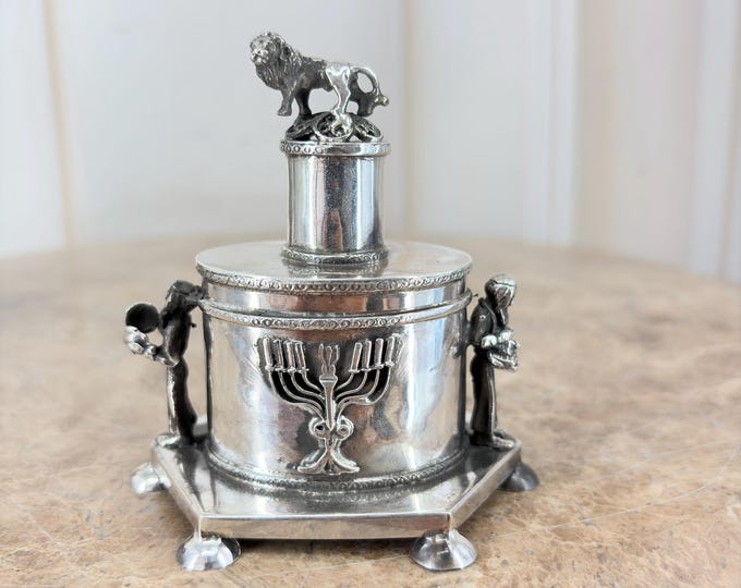 Antique Russian 84 Silver Casket – Judaica Lion Motif Box – Decorative Silver Keepsake – Hanukkah Gift