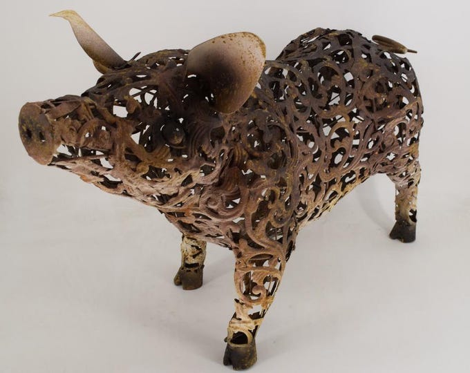 Excellent LARGE Iron Funny Pig Figure - Rustical Pig - Nice Detail and Beautiful Colours - Amazing Metal Statue for Garden - Handmade Gift