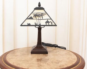 Art Deco Stained Glass Desk Lamp – Tiffany Style, Elegant Lighting
