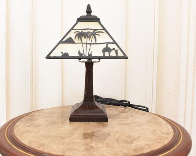 Art Deco Stained Glass Desk Lamp – Tiffany Style, Elegant Lighting