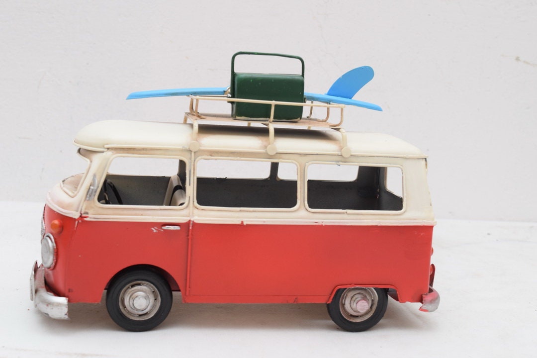 Métal jouet voiture scolaire bus surf board jouet de collection