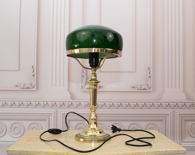 Banker Polished Brass Lamp - Green Glass Desk Lamp - Elegant Gift for Office - Green Shade - Vintage Lamp - Amazing Gift for Boss