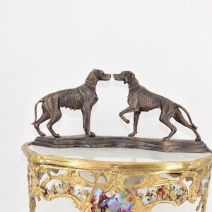 Escultura de galgos de hierro fundido - Figura vintage de una pareja de galgos de caza, macho y hembra - Elegante decoración de hierro fundido para amantes de los perros