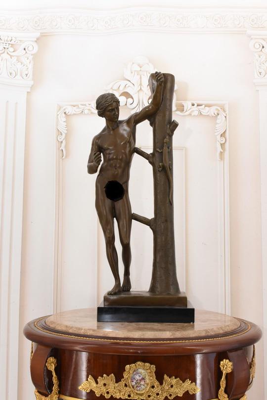 gallery photo