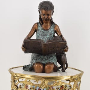 Large Bronze Statue – Kneeling Baby Girl Reading with Playful Cat – Elegant Home Decor & Unique Gift Idea