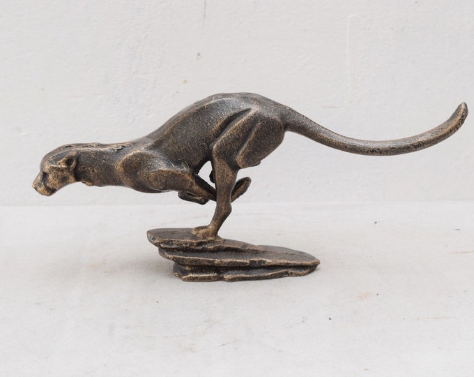 Running Cougar Sculpture Cast Iron Figurine Sculpture Panther Figurine Figure Gift Vintage  Style