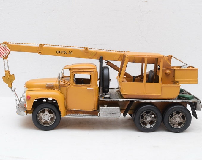 Yellow Crane Old Classic Metal Model Toy Gift Idea  Vintage Building Car Old Scool