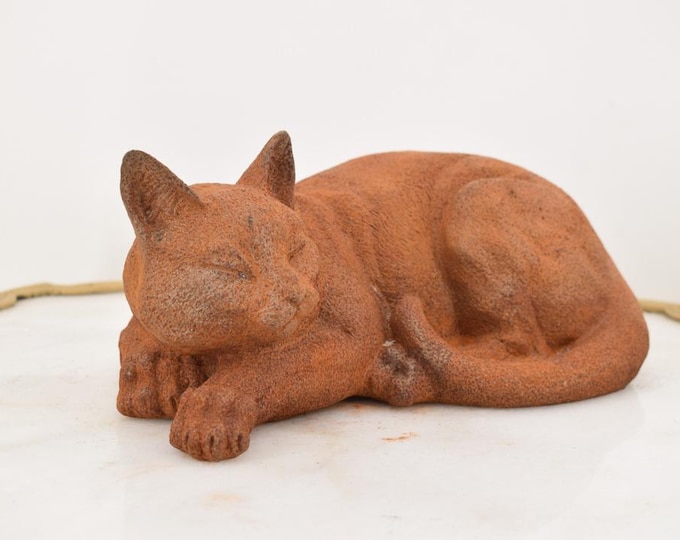 Amazing Cast Iron Lying Cat Sculpture – Vintage Antique Style Animal Figurine – Unique Home Decor & Gift for Cat Lovers