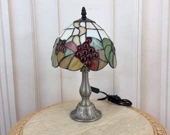 Beautiful Tiffany Style Stained Glass Table Lamp - Grape and Vine Design