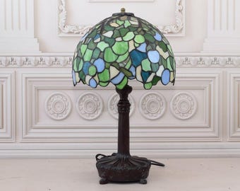 Tiffany Desk Lamp - Office Lamp Tiffany Style - Table Lamp Green Glass Motif - Bedside Lamp - Home Decor - Gift for Birthday, Office, Boss