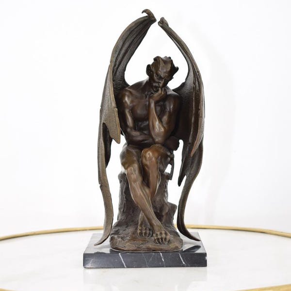 Geflügelte Luzifer Bronze Statue - Vintage Teufel auf Marmorsockel