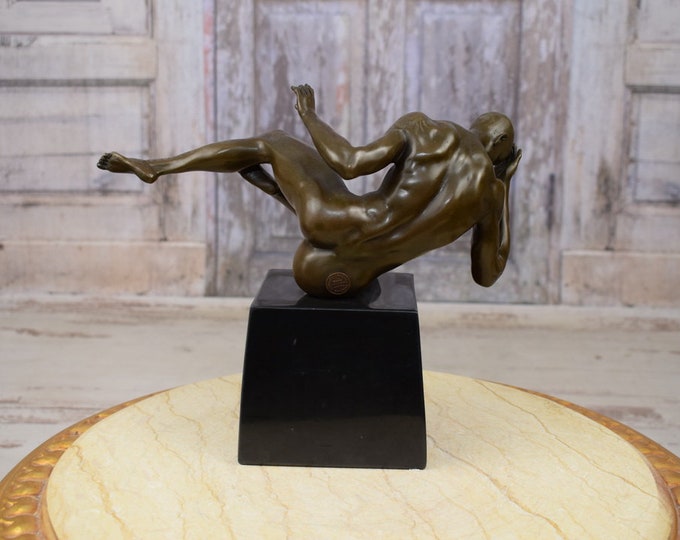 Bronze Male Nude Sculpture - Bronze Bodybuilder Statue on Marble Base -  Modern Bronze Art - Male Nude Figure - Home Decor - Gift Idea