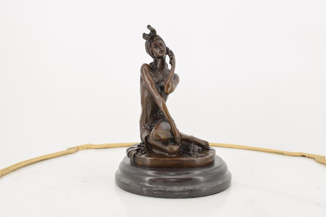 ブロンズの女性像：優雅なフランスのアールデコ彫刻 - Etsy 日本