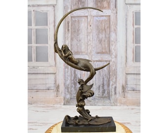 Meerjungfrau auf Halbmond - Bronze Figur auf Marmorsockel - Bronze Fee auf dem Mond liegend - Exklusive Geschenkidee - Personalisierte Geschenke