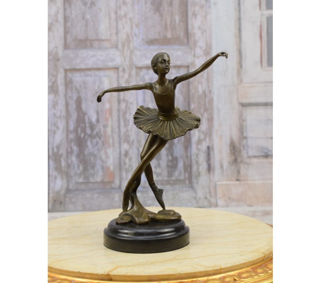 ブロンズバレリーナ像：大理石の台座に置かれたダンサーの彫刻 - Etsy 日本