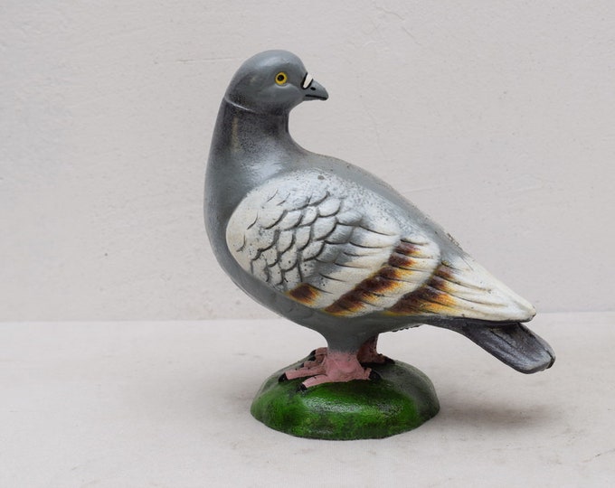 Pigeon Cast Iron Sculpture Figure Realistic Figurine Gift Vintage  Style