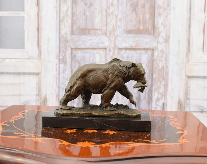 Bear with Fish Bronze Statue - Grizzly Bronze Sculpture - Vintage Figurine - Foundry Mark- Excellent Gift Idea -