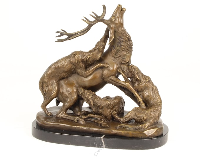 Attak three hunting dogs for deer hunting scene  Deer Figurine   Gift Idea -