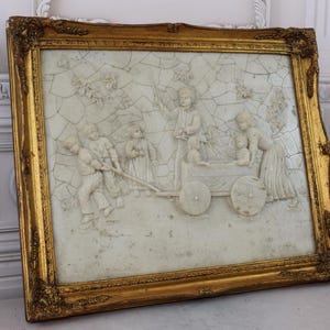 Cuadro de alabastro con marco dorado - Niños empujando un cochecito - Idea de regalo increíble - Decoración de pared - Arte de pared - Decoración del hogar - Regalo único