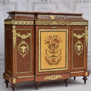 French Empire Style Chest of Drawers – Marble Top – Inlaid Wood & Brass – Porcelain Plaques – Antique Cabinet Elegance