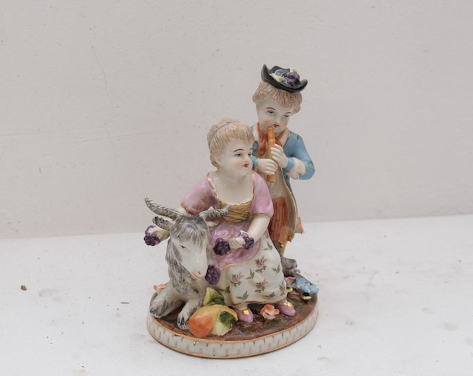 Aristocracy Elegant Porcelain Aristocrats Figurine Figure Gift Idea  Art Deco Style