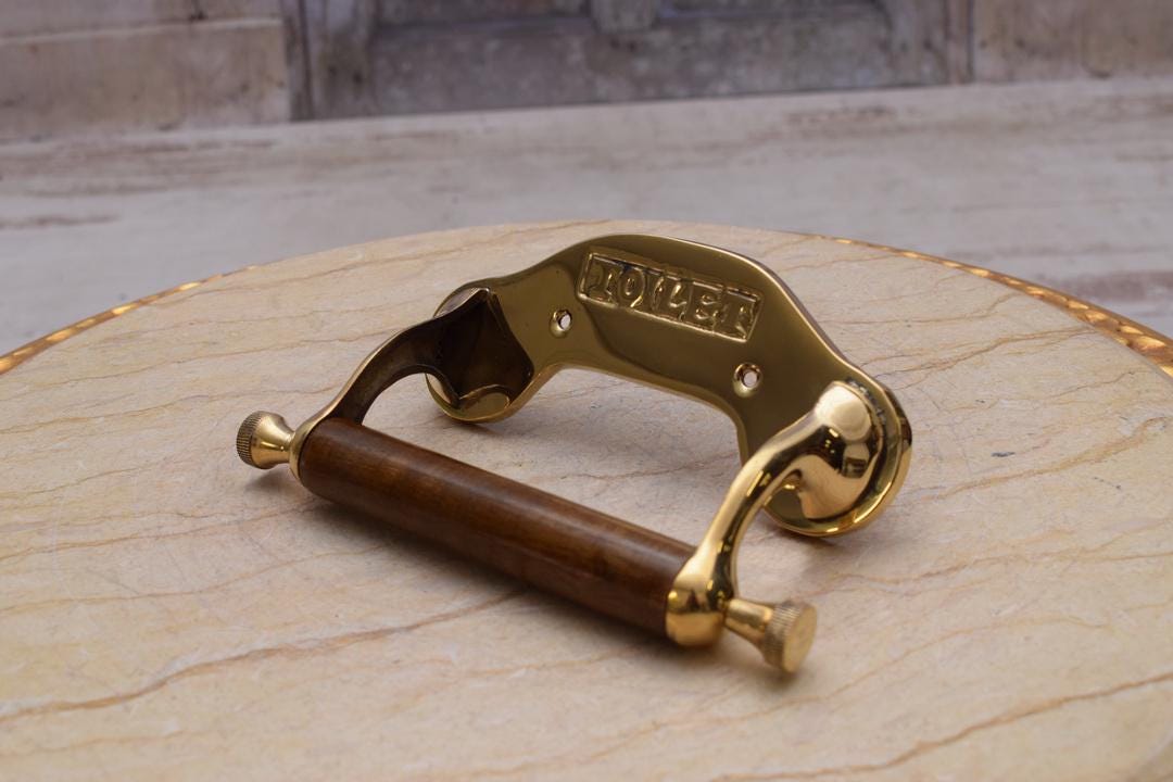 Vintage Cast Iron Toilet Roll Holder - Rustic Style