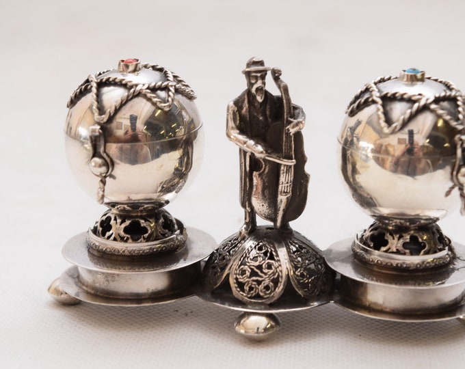 Silver jewish casket - playing jew - old silver salt and pepper box - silver besamin judaica gift - Russia 84