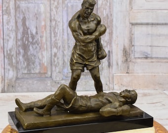 ブロンズ製ボクシング彫刻：大理石の台座に立つ2人のボクサーの戦闘像