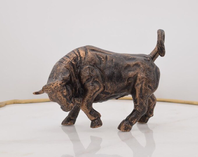 Large Bull Wall Street Cast Iron Sculpture - Vintage Figurine - Home and Office Decor - Gift Idea - Crypto Bull - Bitcoin Bull