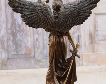 ブロンズ仕上げの女神ニケ像 - 月桂冠、ギリシャ神話の装飾 - Etsy 日本
