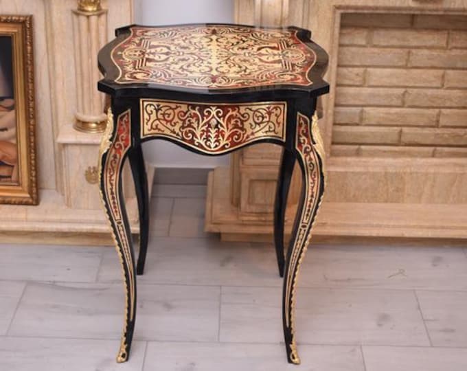 Boulle Style Table – Black Gold Brass Inlay Look French Vintage Accent Furniture