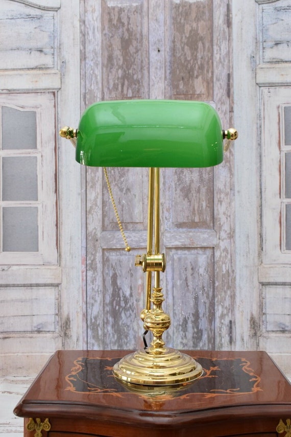 Lampe en laiton poli banquier Lampe de bureau en verre vert Cadeau élégant  pour le bureau Lampe vintage Cadeau incroyable pour le patron -  France