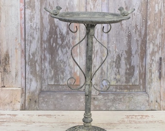 Iron birdbath - Iron Birds Drinker - Fountain Outdoor Gift Vintage Style - Garden Feeder for Birds - Garden Decor - Unique Gift