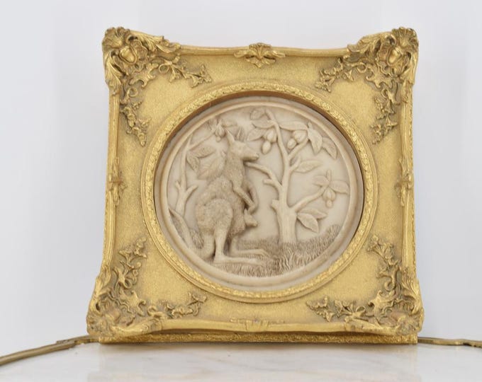 Vintage Painting Alabaster with Gold Frame - Kangaroo - Amazing Gift Idea - Wall Decor - Wall Art - Home Decor - Unique Gift