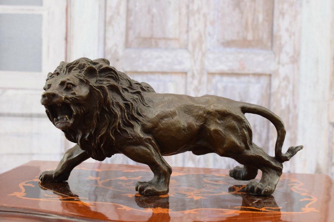 Statuette : Lion féroce d'Afrique décoration intérieure