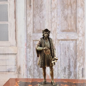 Christopher Columbus Statue - Columbus Art Work - Discoverer of America Figurine - Elegant Statue - Home Decor - Gift Idea