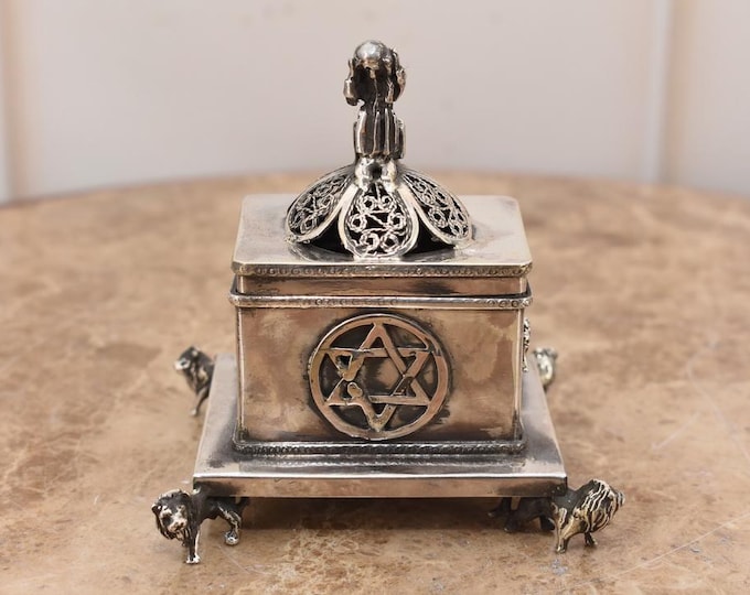 Antique Silver Casket Box – Rare Jewish Judaica – Lions Motif – Russian 84 Silver – Hanukkah Gift – Old Jewish Collectible