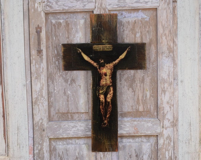 Wooden Cross of the Christ - Crucifix Cross Jesus Wood - Wall Art - Wall Decor - Handmade Cross - Catholic Art - Religious Gift