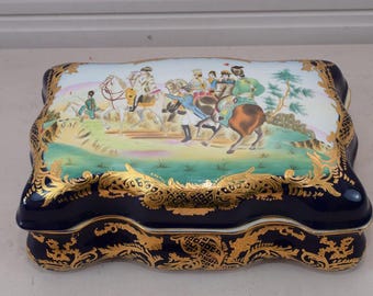 Vintage Goldene Porcelain Casket: Hand-Painted Scene, Foundry Mark