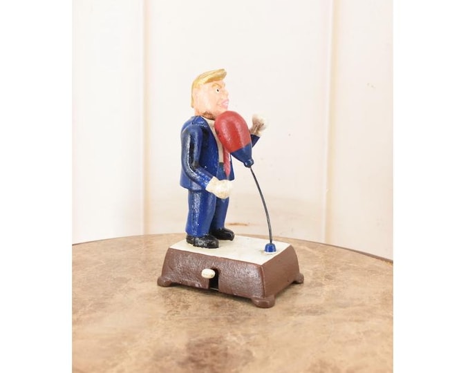Vintage Cast Iron Boxing Trump Toy – Funny Hand Painted Mechanical Figure – Unique Collectible Decor