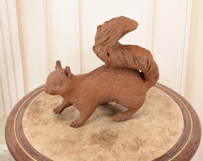 Rustic Cast Iron Squirrel Garden Statue – Whimsical Outdoor Figurine