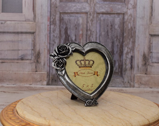 Heart Carved Silver Photo Frame - Art Deco Meets Victorian Style - Desk Decor - Home Decor - Wedding Picture Frame