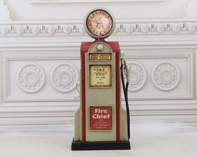 Iron Money Bank Gasoline - Decoration Money Box Distributor - Vintage Gift - Home and Decor - Elegant Gift for Birthday - Timeless Art