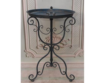 Banheira para pássaros em ferro forjado estilo vintage: fonte de jardim azul, alimentador de pássaros