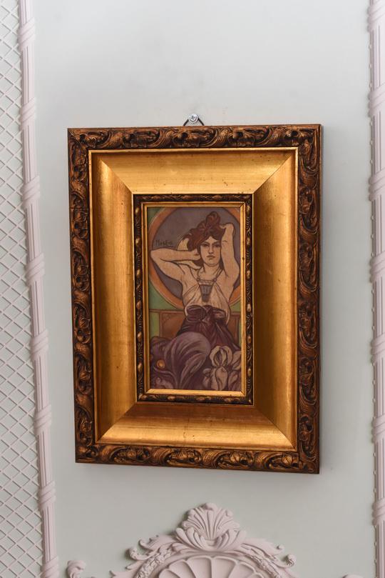 gallery photo