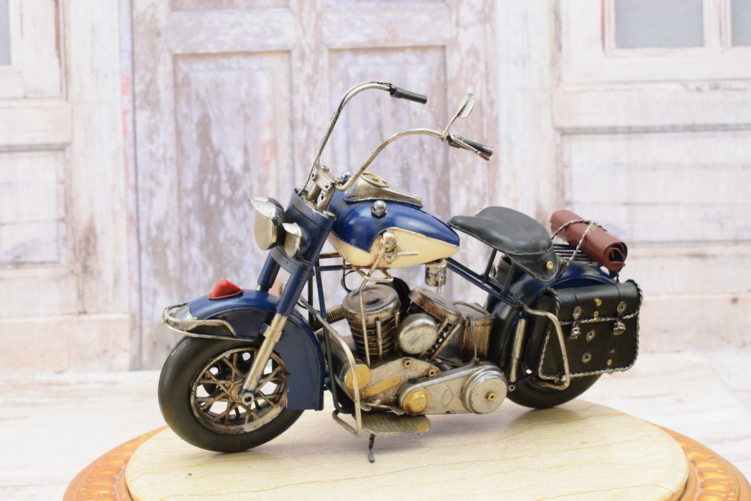 빈티지 오토바이 장식 아이디어
(Vintage motorcycle decor ideas)