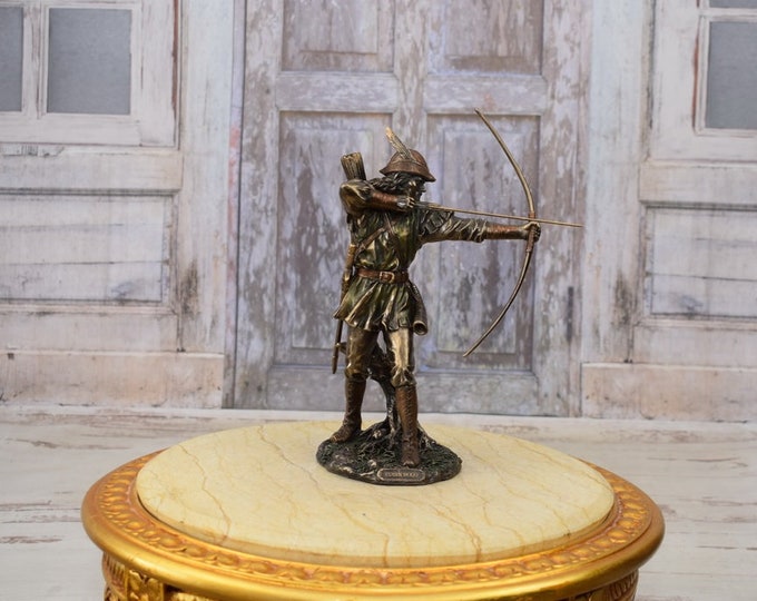 Handcrafted Robind Hood - Warrior with Bow - Hero of Medieval English Legends - Unique and Amazing Statue - Home Decor - Gift Idea