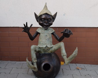 Solid Bronze Sitting Gnome Fountain – Whimsical Pixie Garden Sculpture, Smoked Base Water Feature